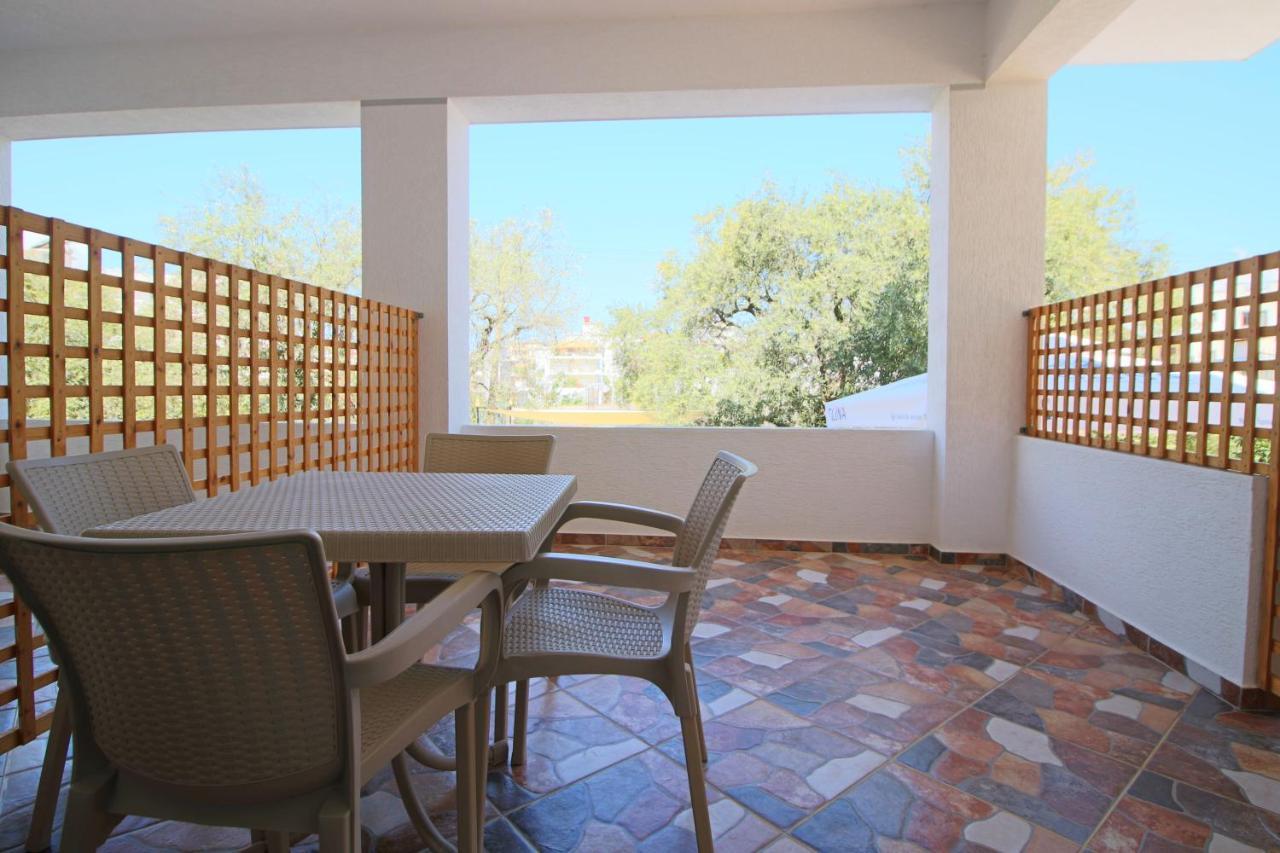 Erjon Apartments Ksamil Exterior photo