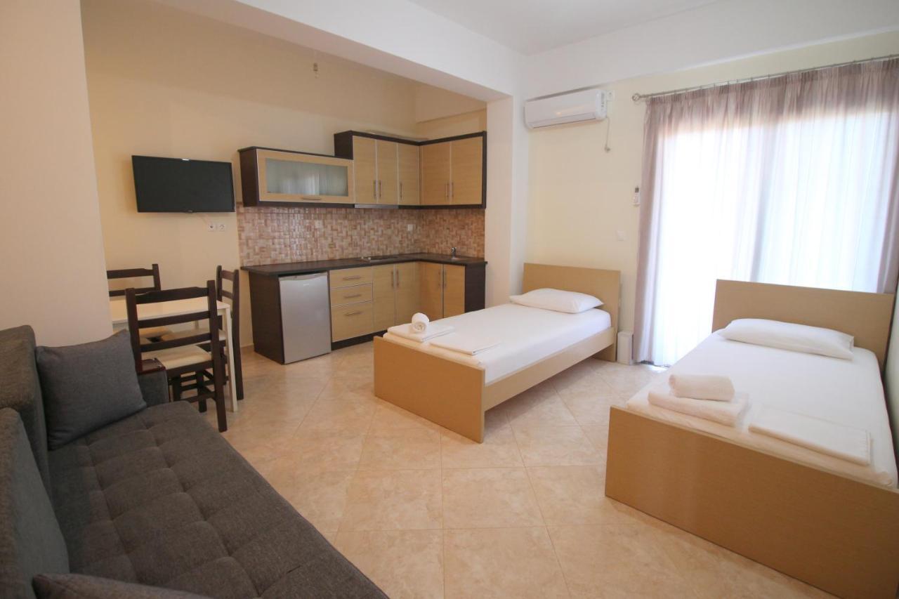 Erjon Apartments Ksamil Exterior photo