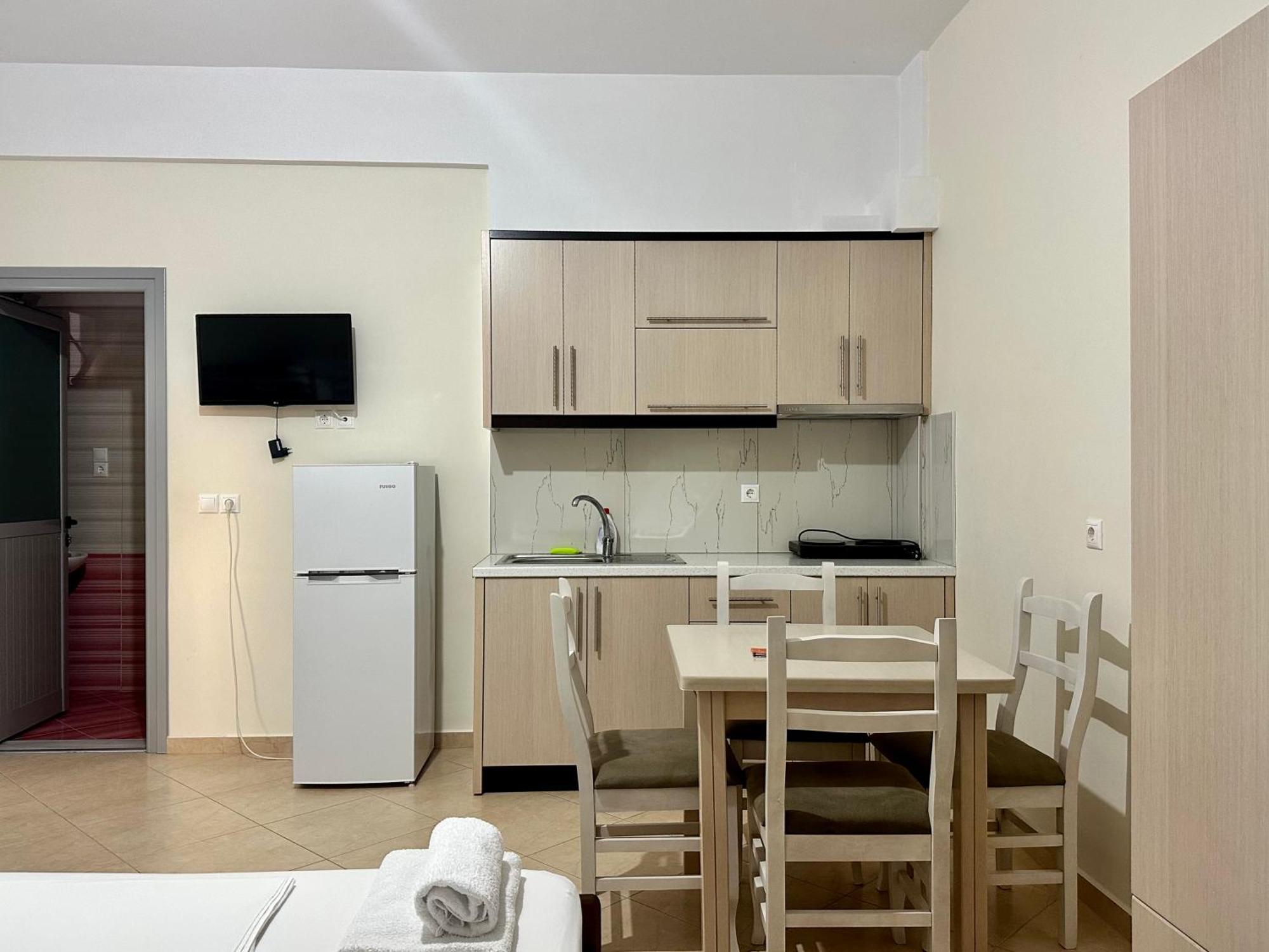 Erjon Apartments Ksamil Exterior photo