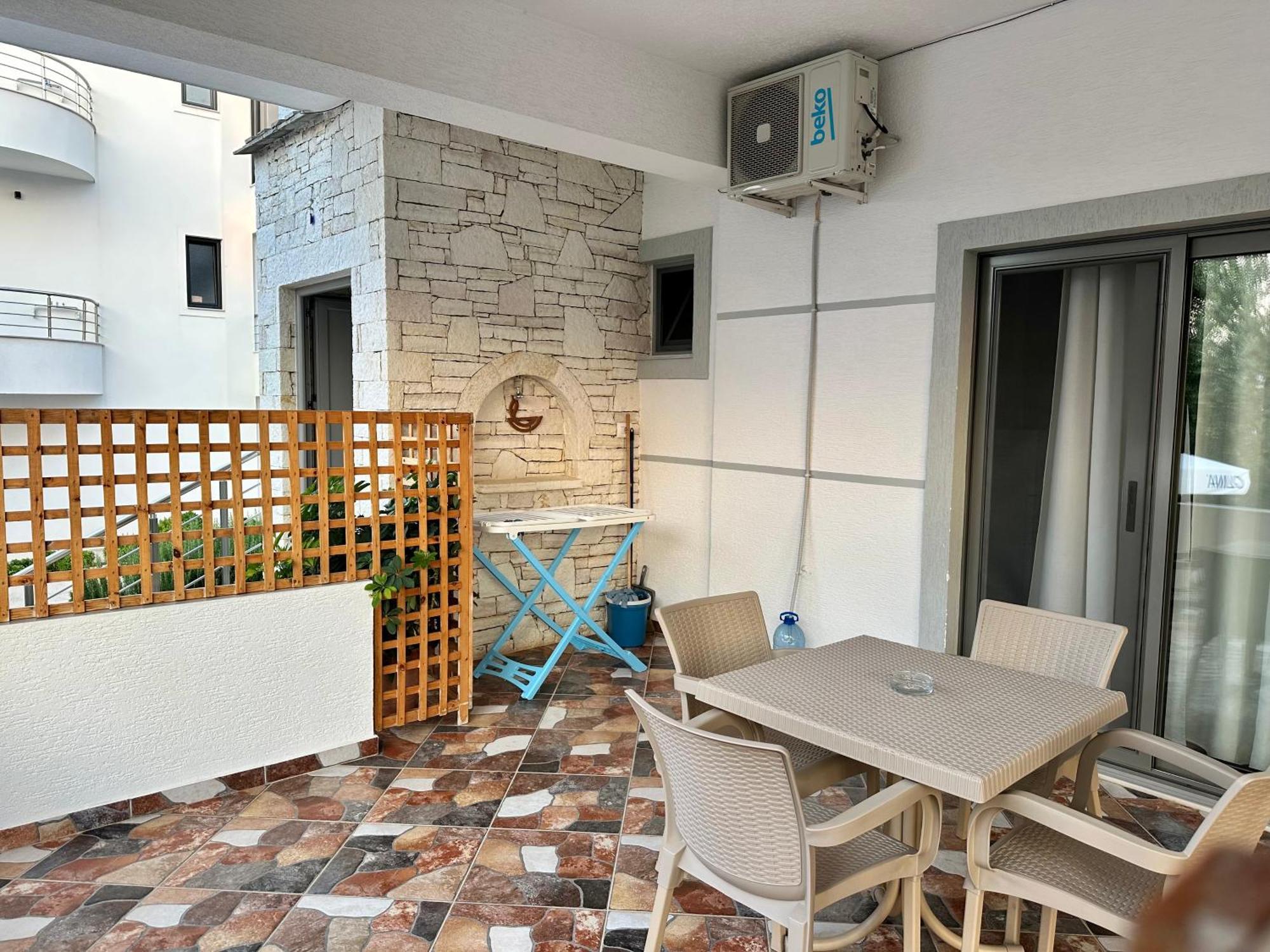 Erjon Apartments Ksamil Exterior photo